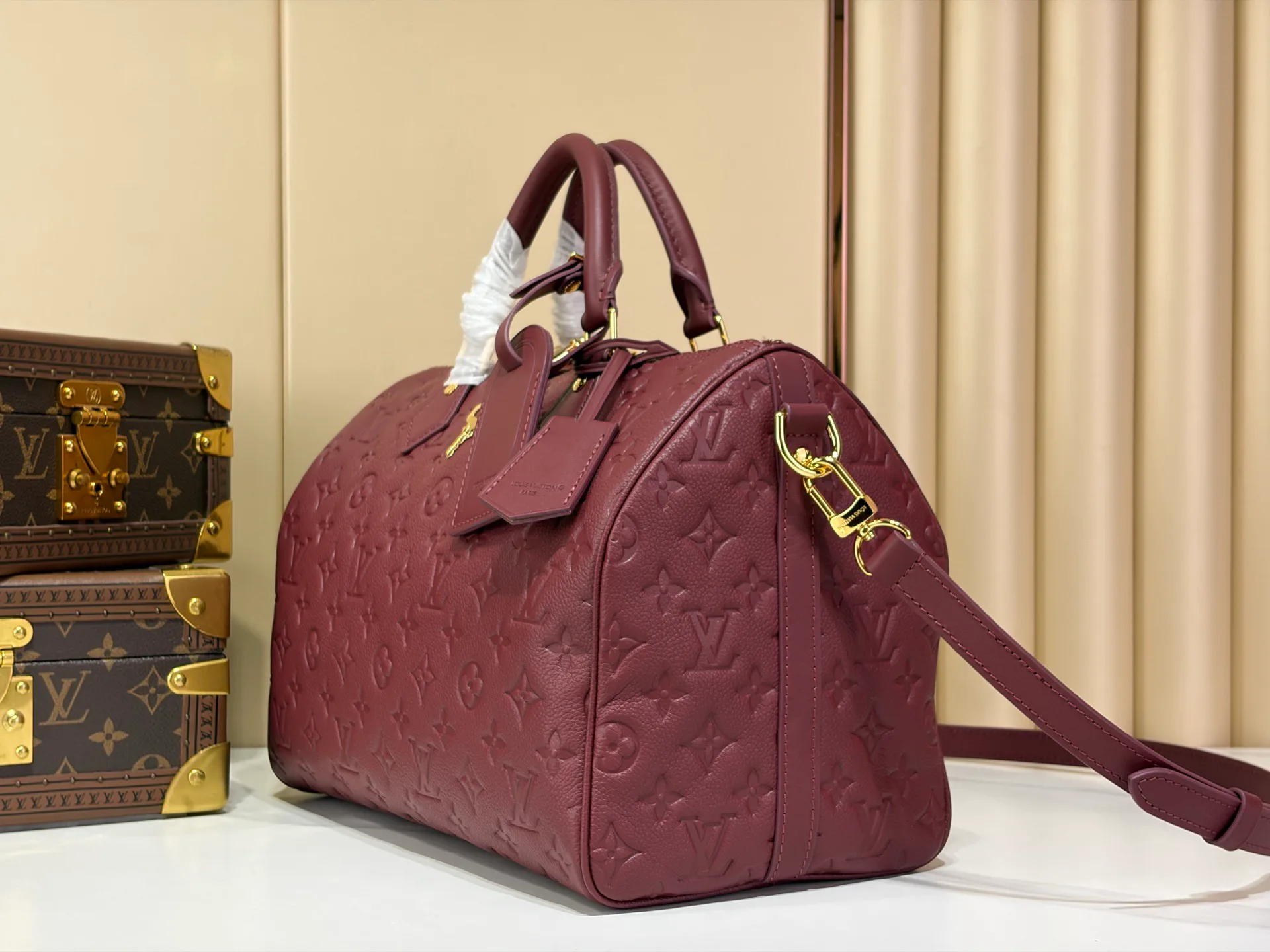 Women's Classic Handbags LOUIS VUITTON 18240296
