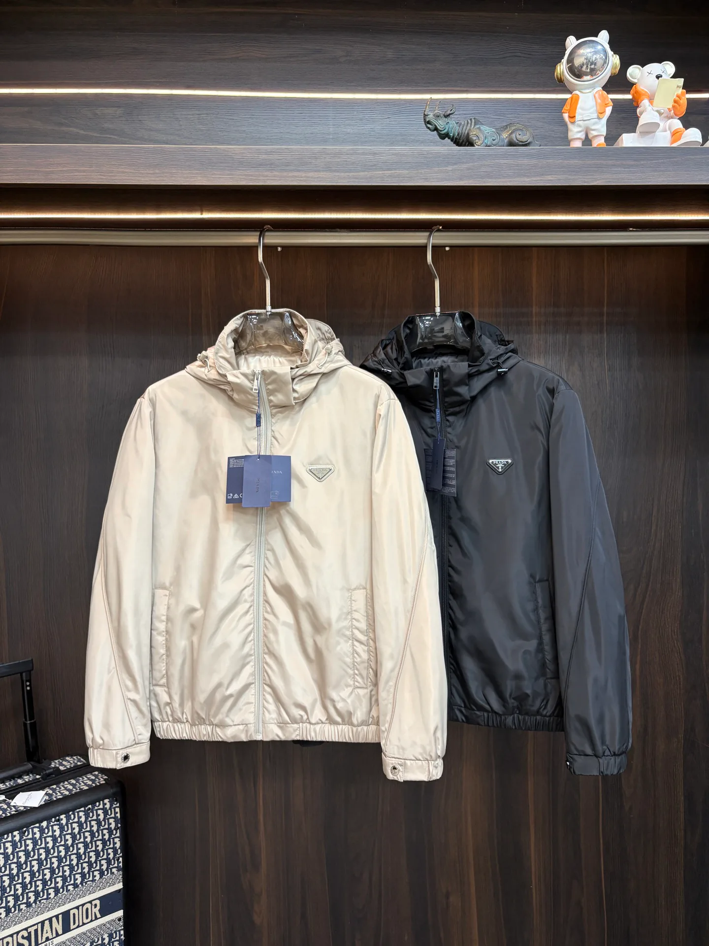 Women's Jackets And Down Jackets PRADA 18157295