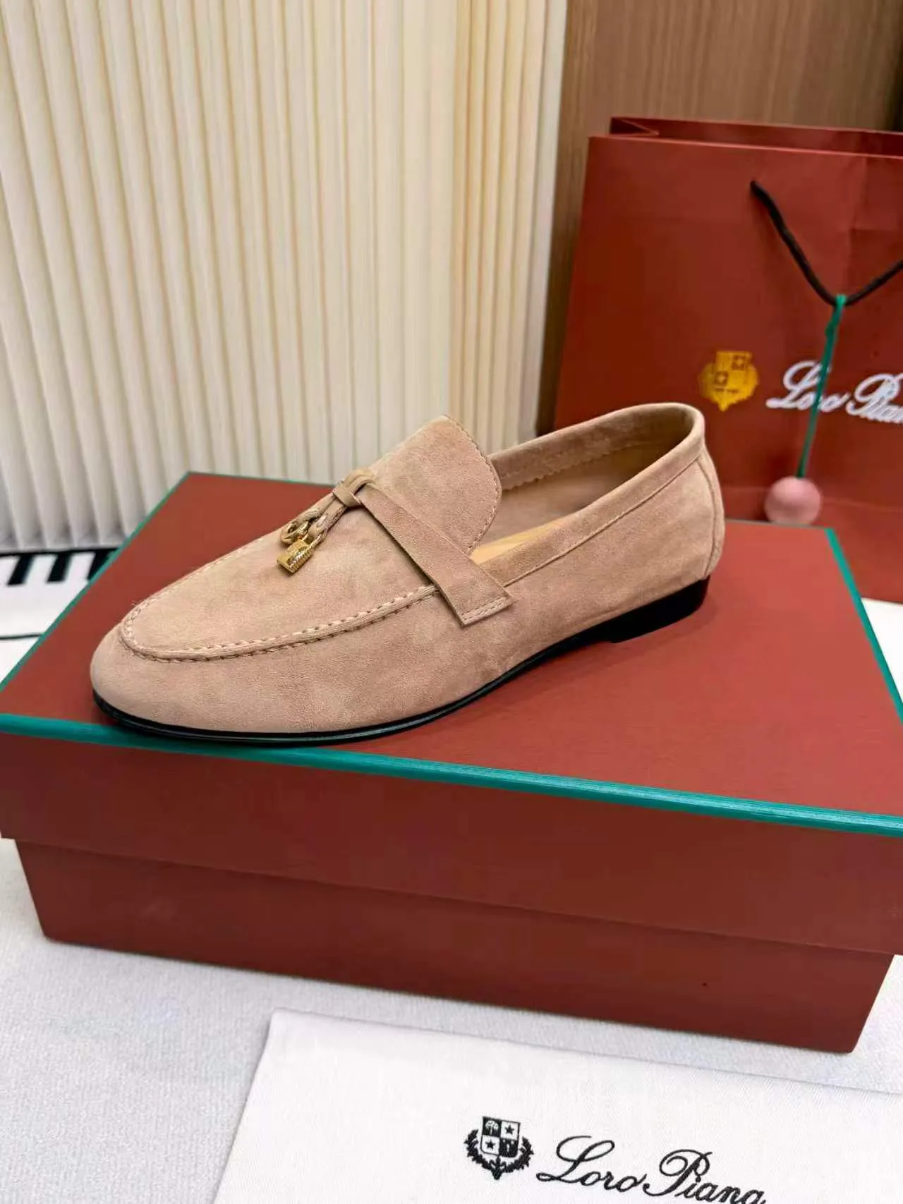 Women's Loafers And Moccasins LORO PIANA 17957161