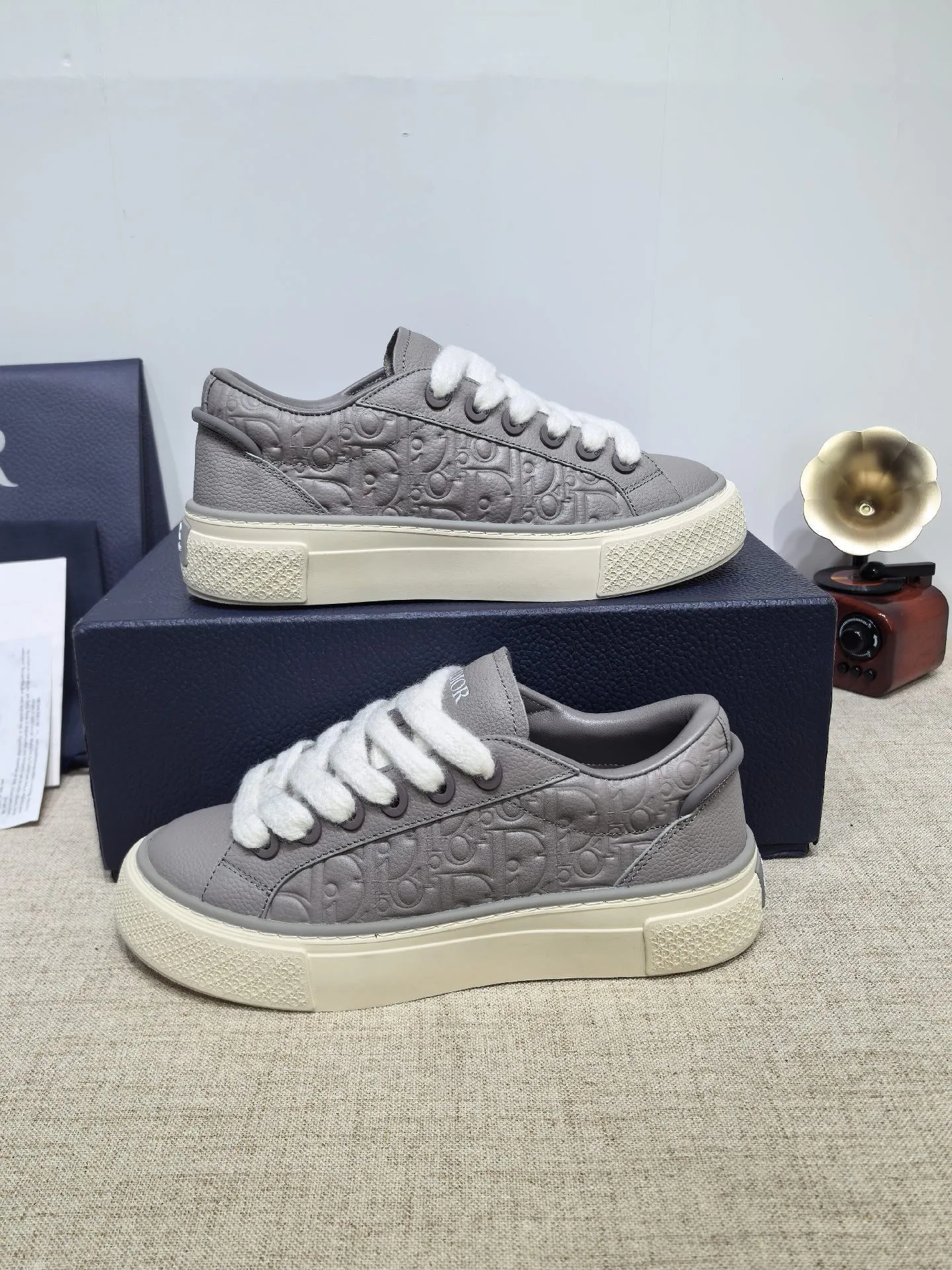 Women's Sneakers CHRISTIAN DIOR 17805342