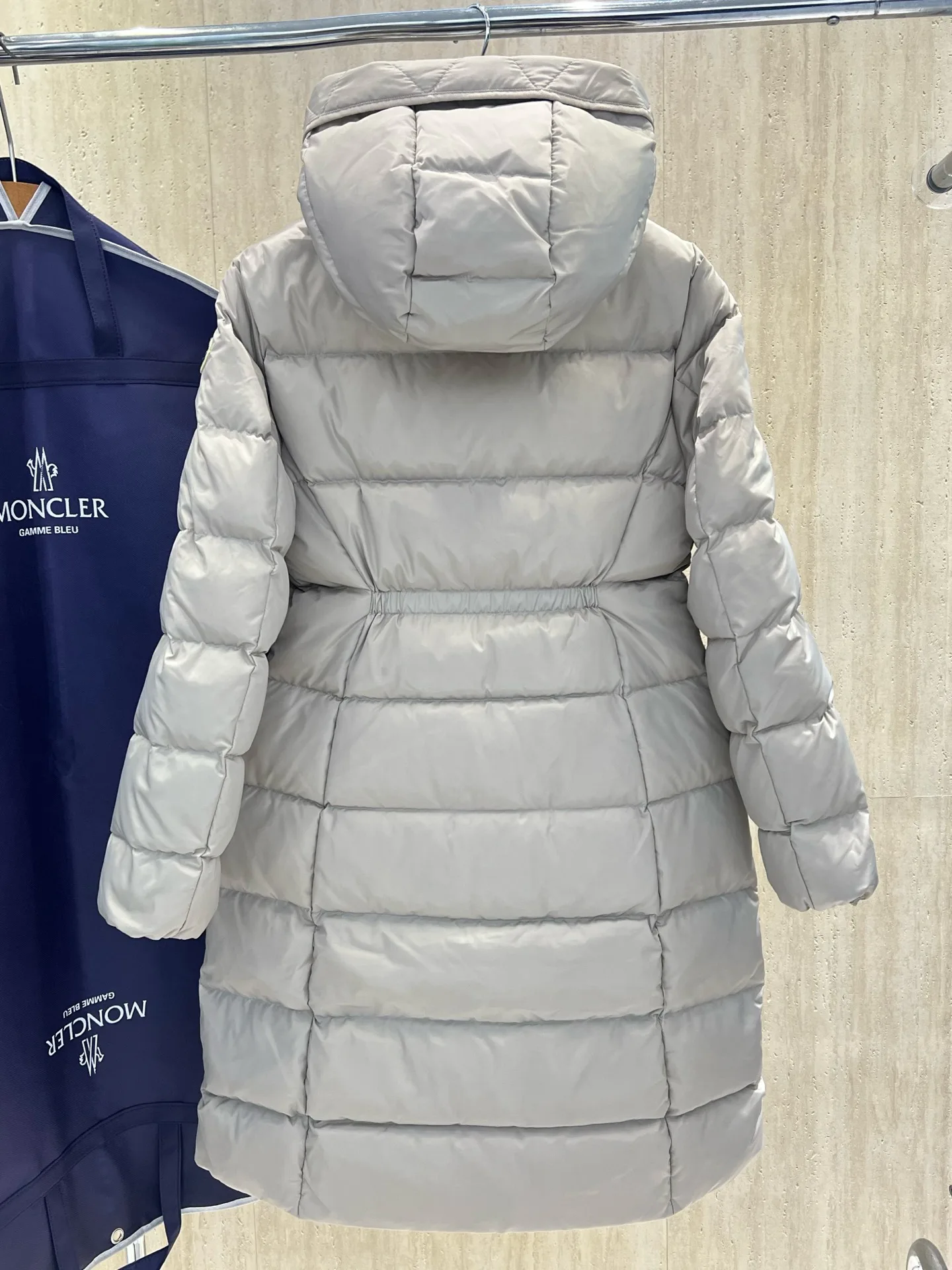 Куртки И Пуховики Мужские Moncler 18634318