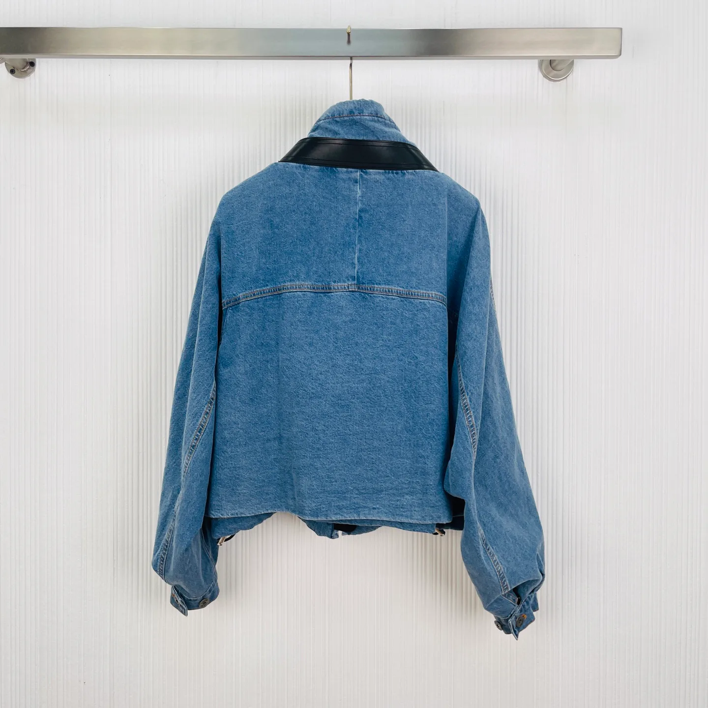 Women's Jackets And Down Jackets LOEWE 17953673