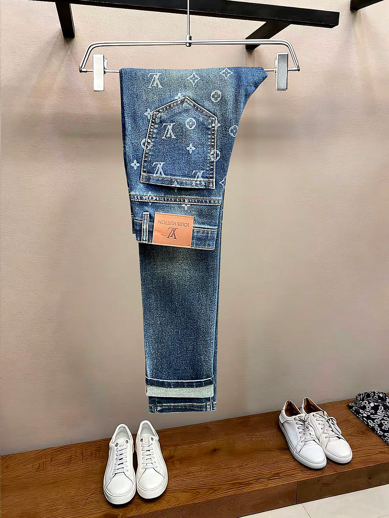 Men's Jeans LOUIS VUITTON 18097847