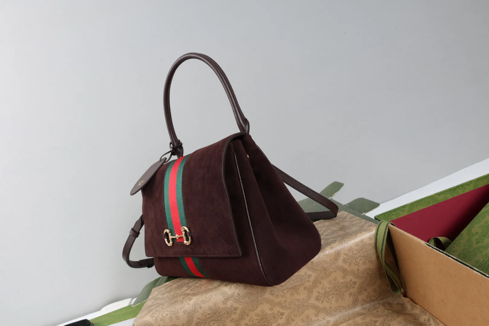 Women's Classic Handbags GUCCI 18250564