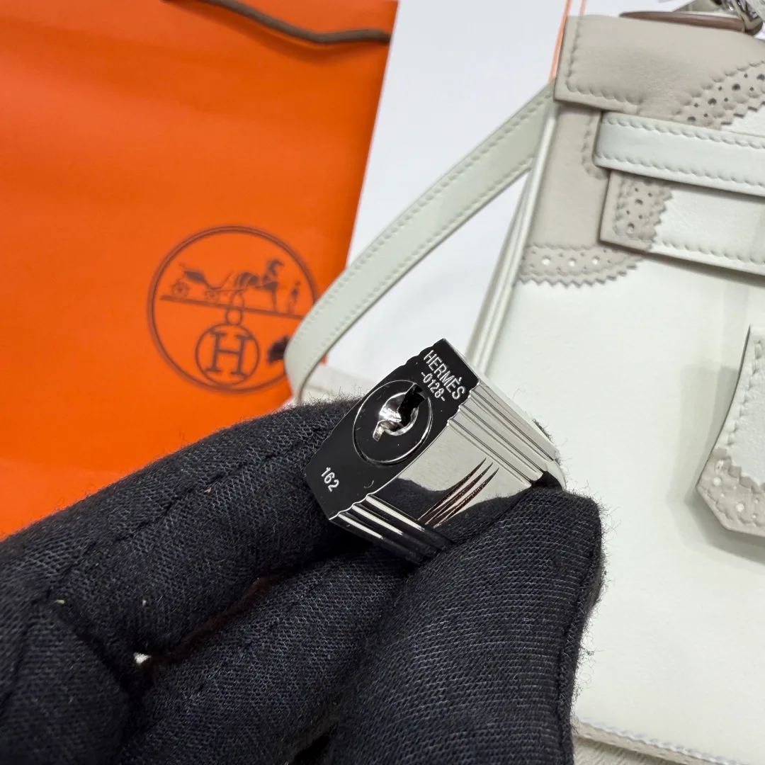 Women's Classic Handbags HERMES 18394544