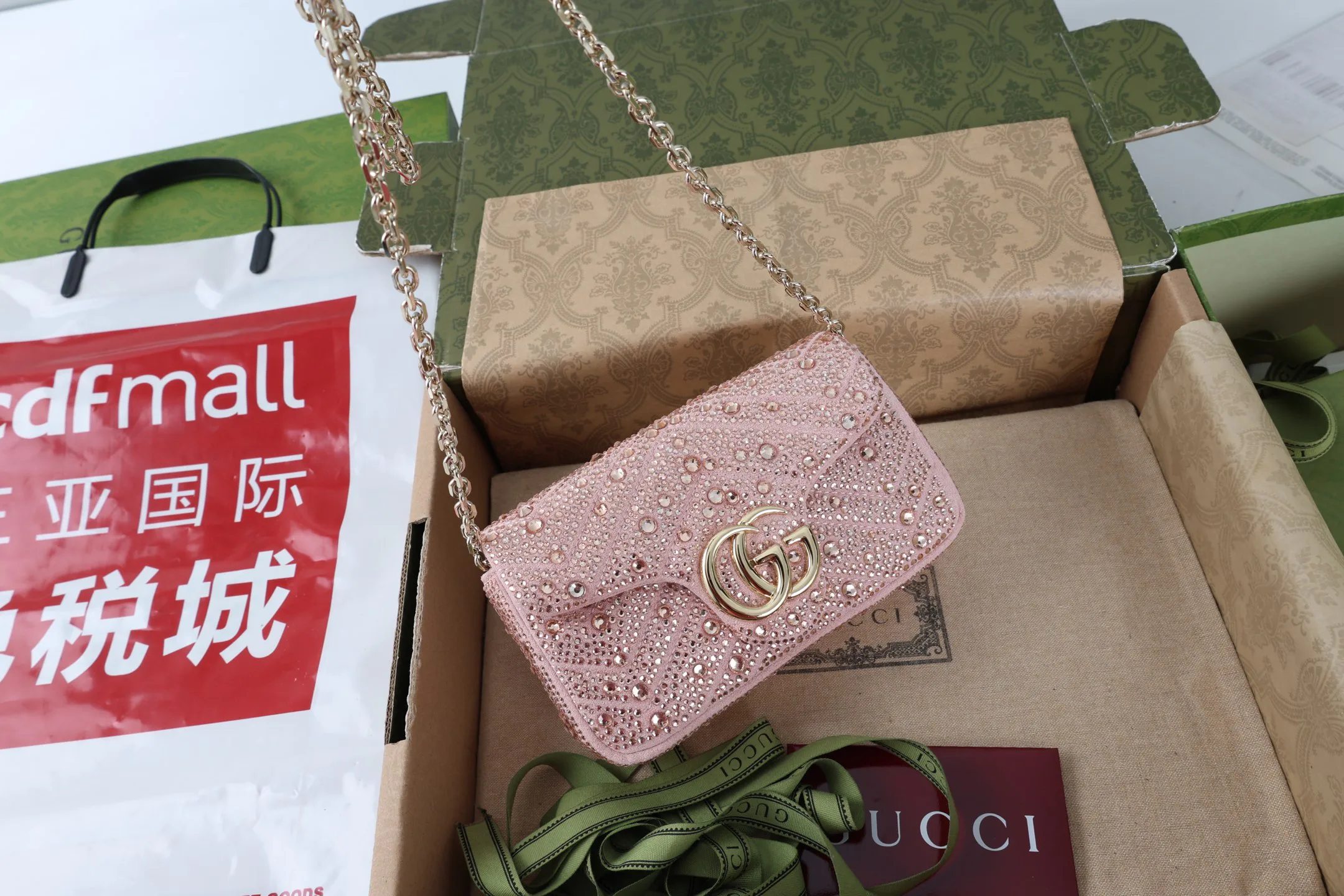 Women's Classic Handbags GUCCI 18005071