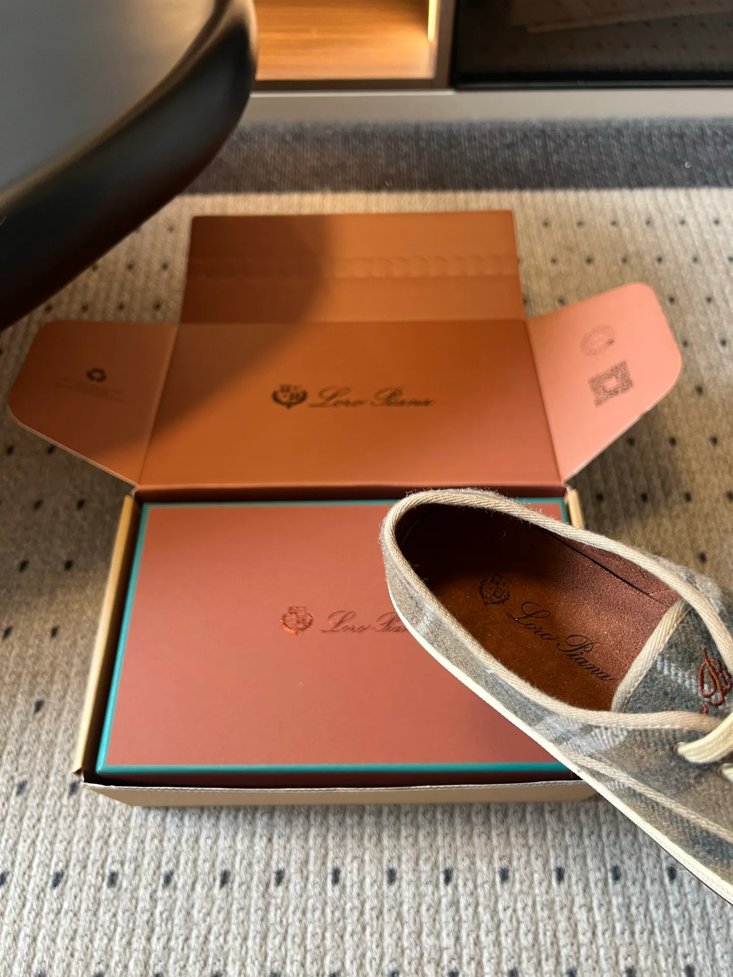 Women's Sneakers LORO PIANA 17942682
