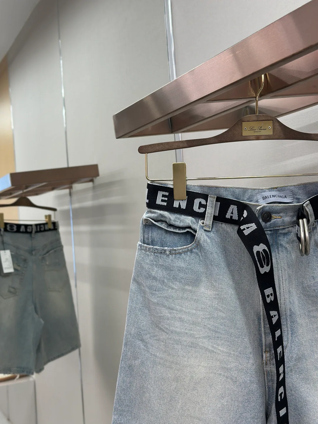 Men's Jeans BALENCIAGA 17468325