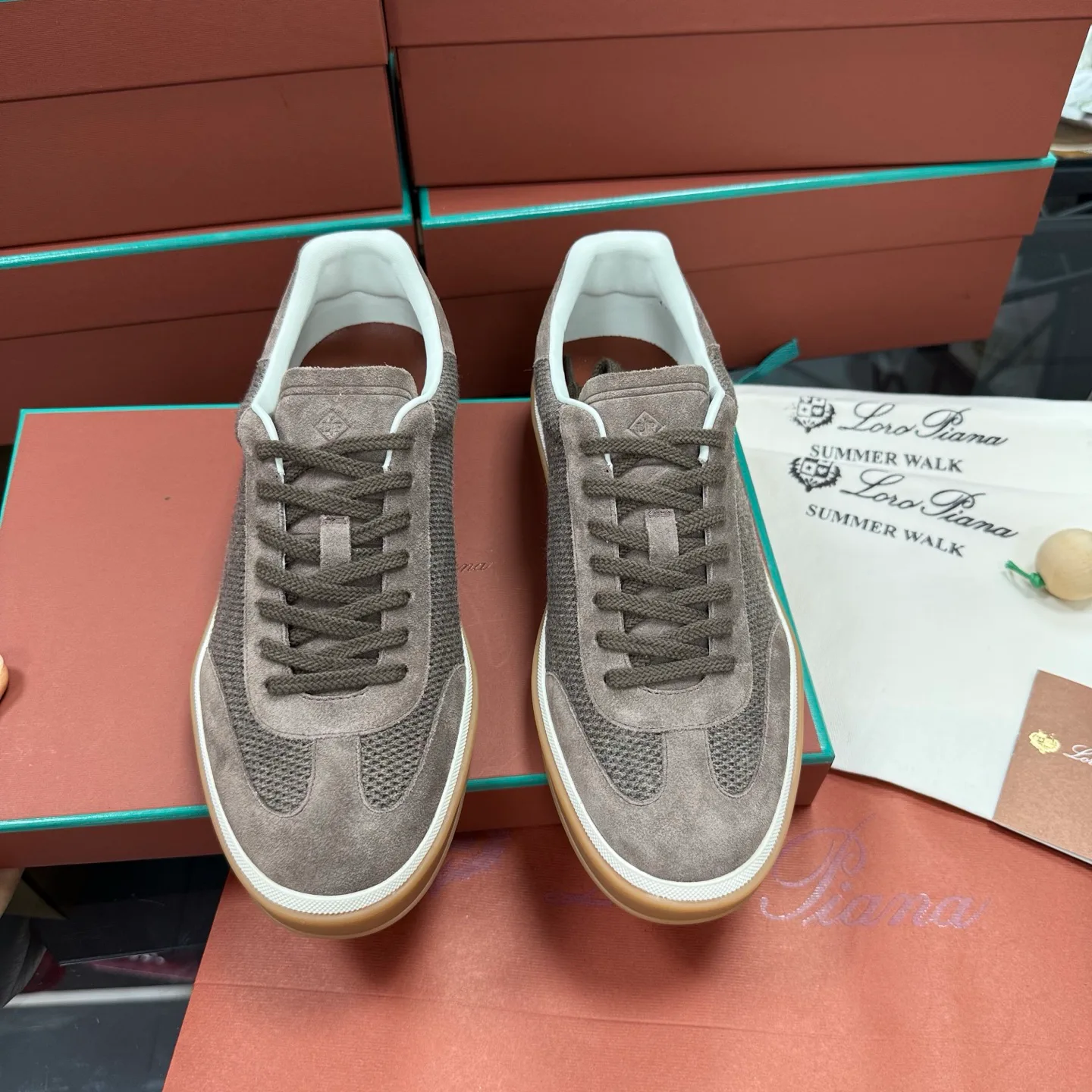 Women's Sneakers LORO PIANA 17955578