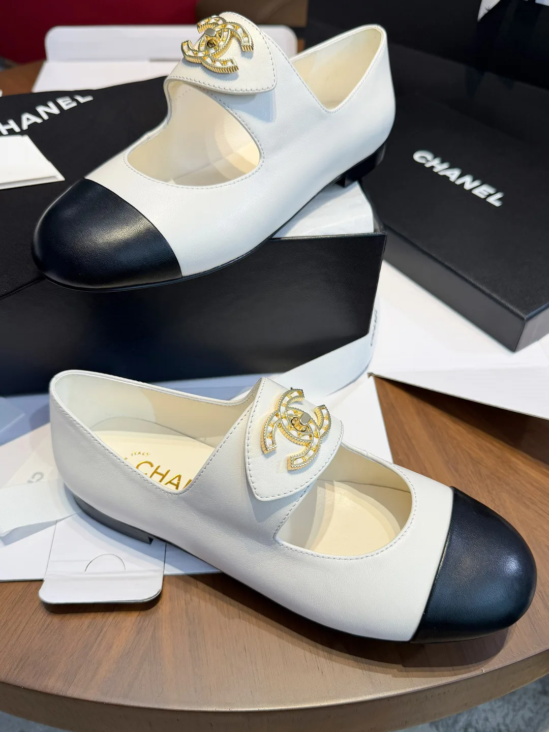 Women's Heels CHANEL 18067069