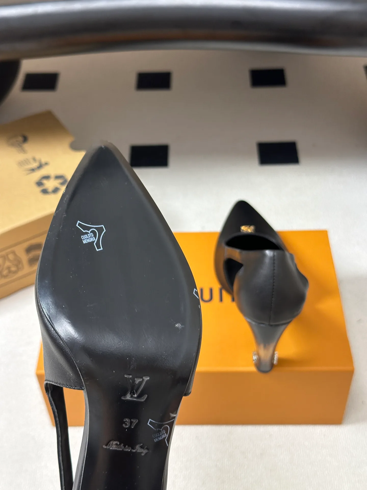 Women's Heels LOUIS VUITTON 18340944