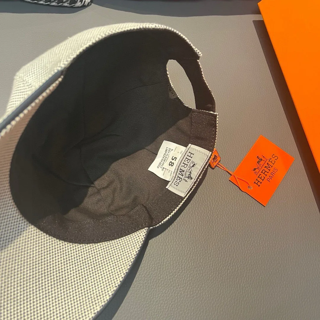 Hats HERMES 17224551