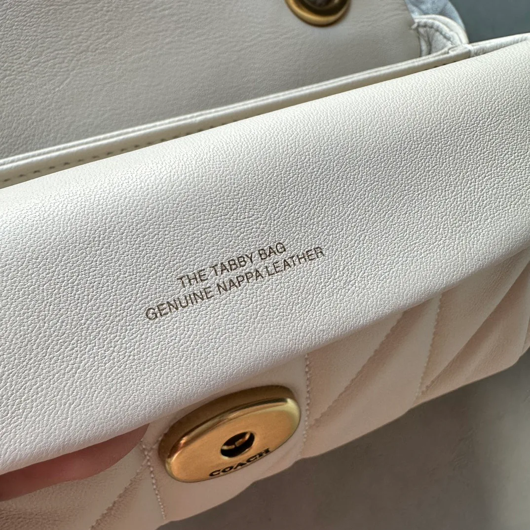 Women's Classic Handbags COACH 17960988
