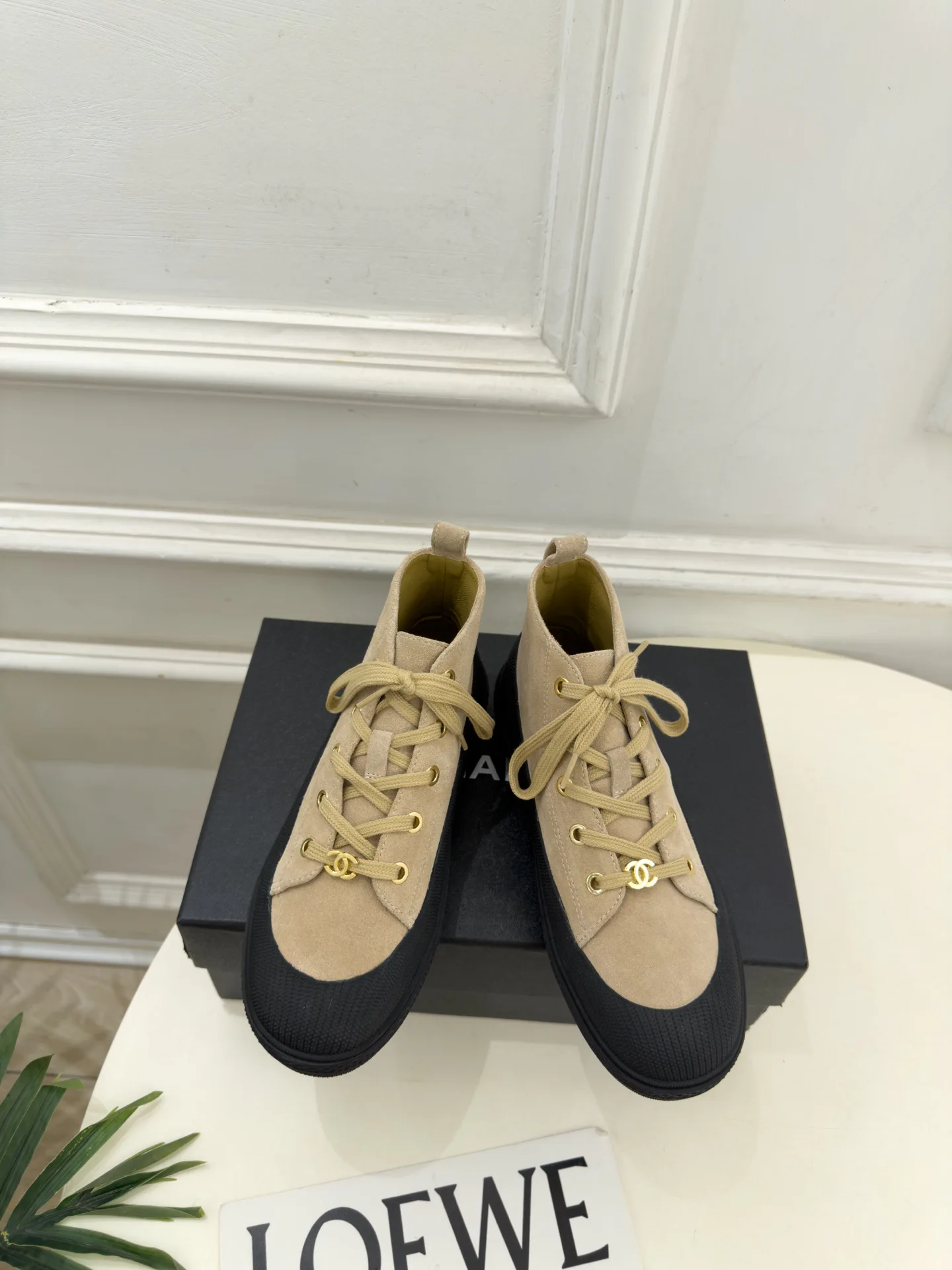 Women's Sneakers CHANEL 18346895