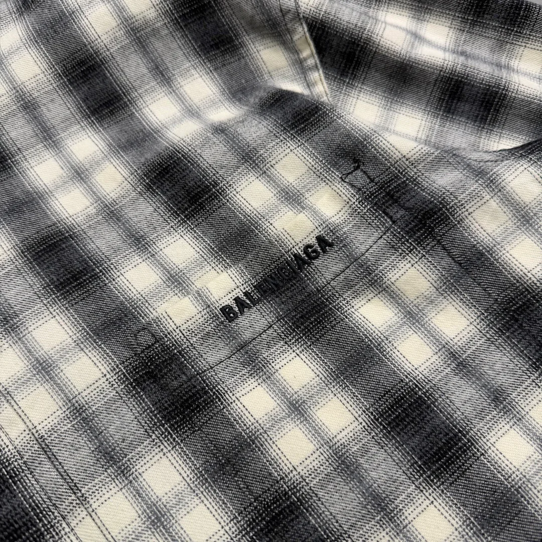 Men's Shirts BALENCIAGA 18327025
