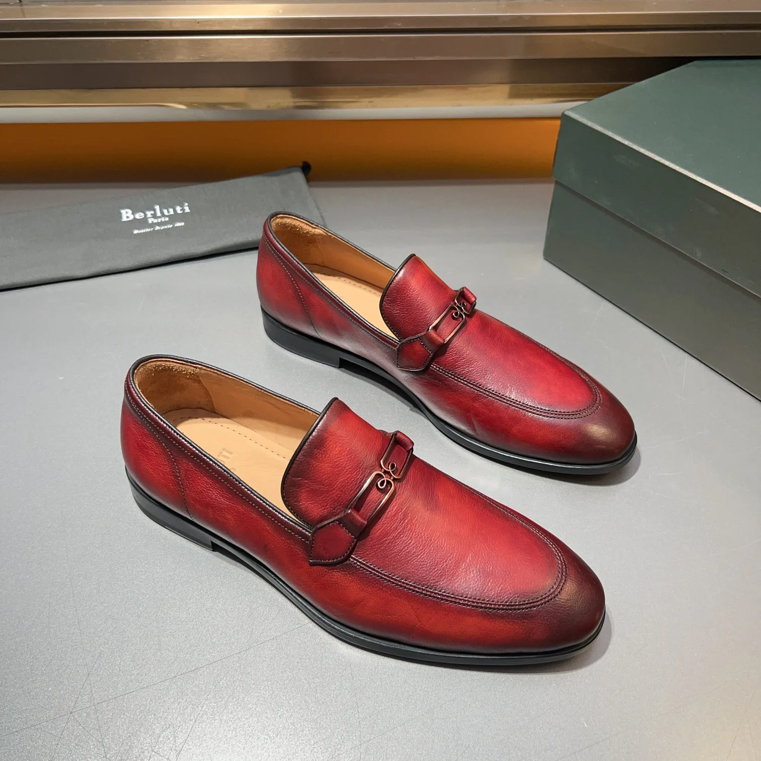 Men's Loafers And Dress Shoes BERLUTI 17955321