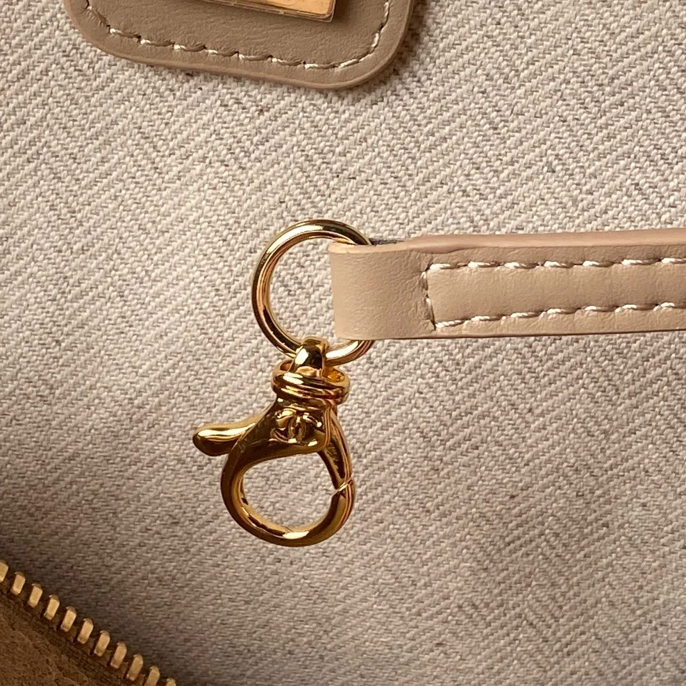 Women's Classic Handbags CHANEL 18005054