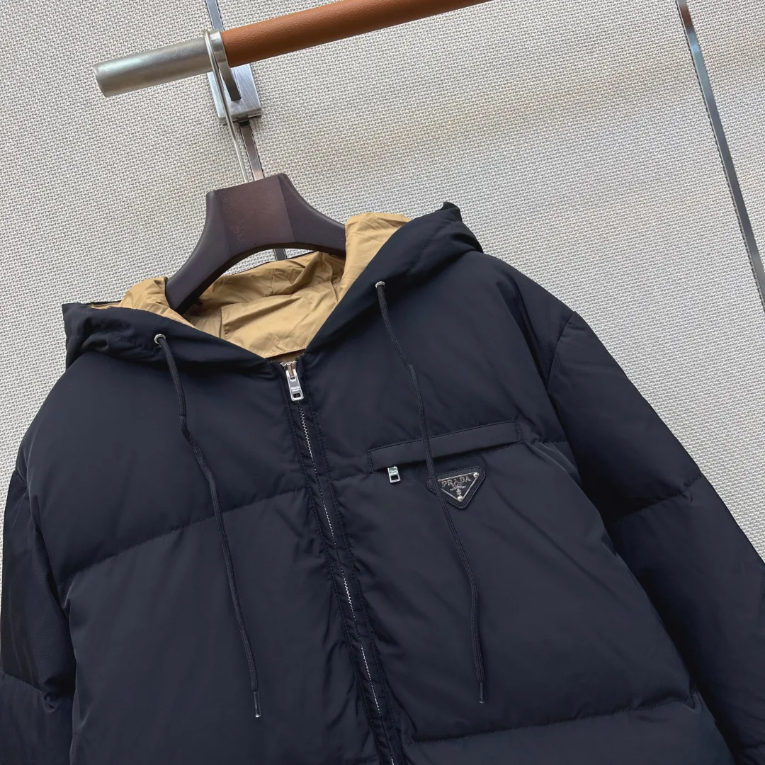 Women's Jackets And Down Jackets PRADA 18183489