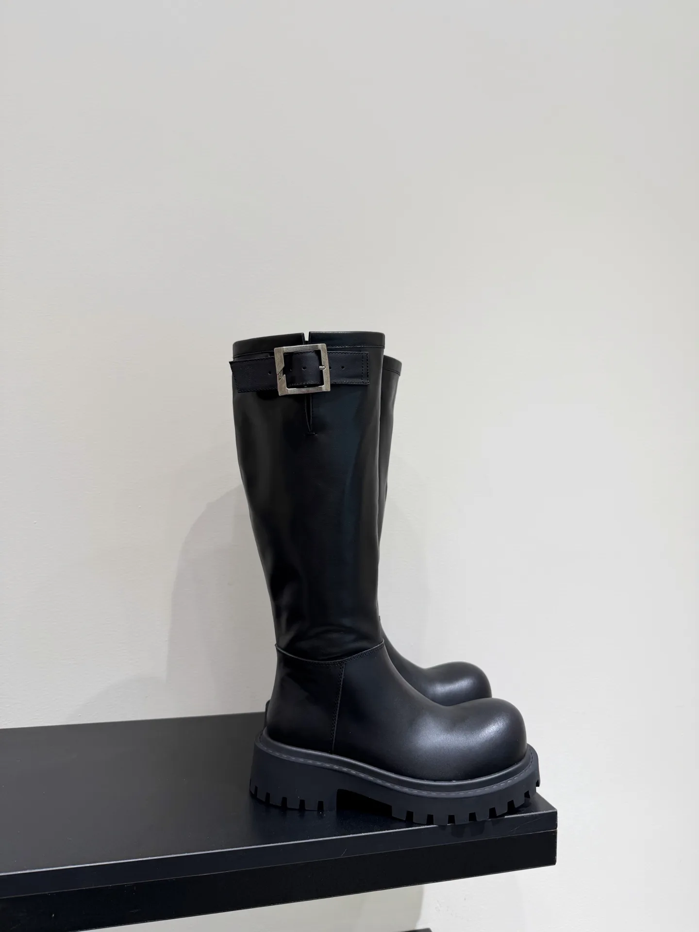 Women's Boots BALENCIAGA 18087564