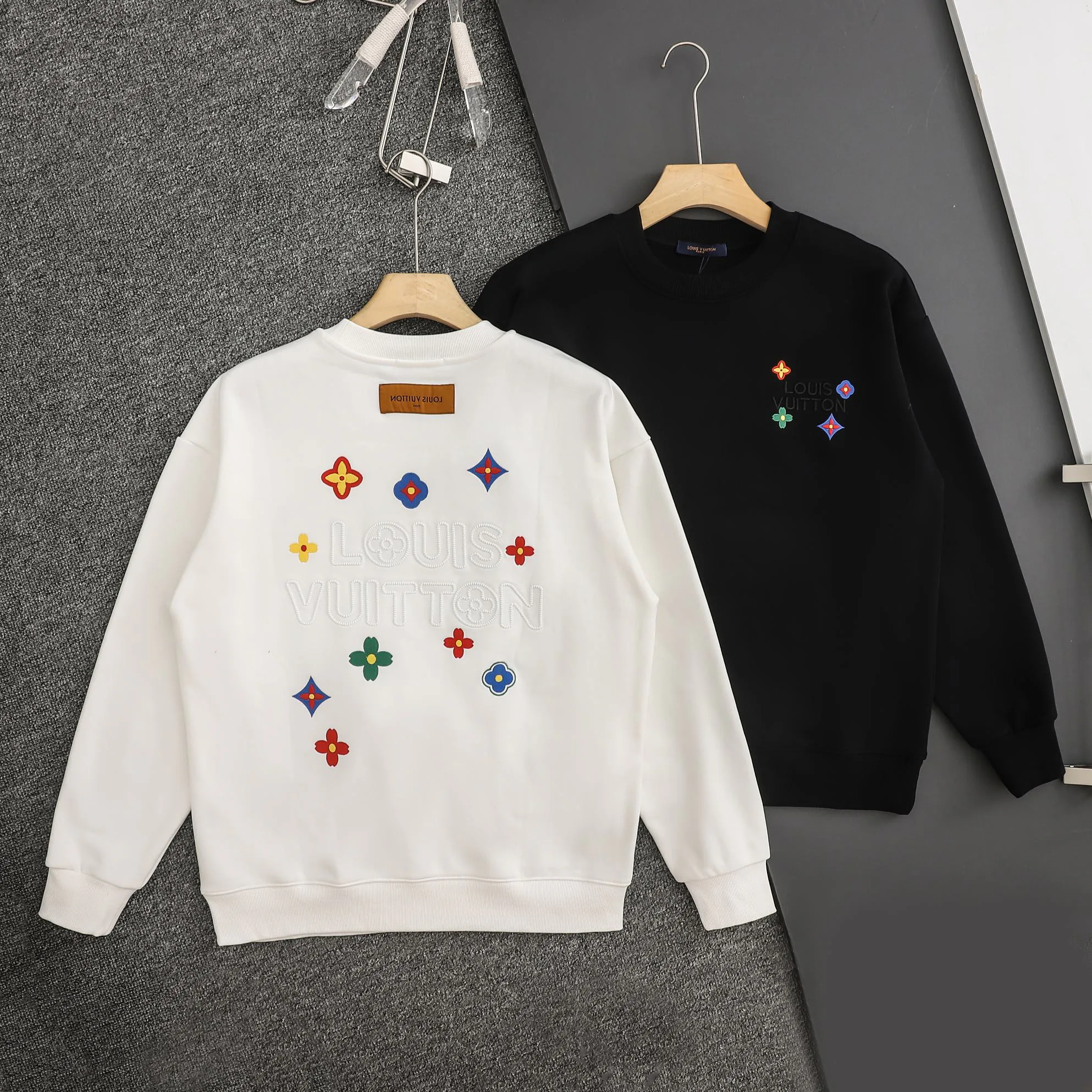 Men's Sweatshirts And Hoodies LOUIS VUITTON 18069548