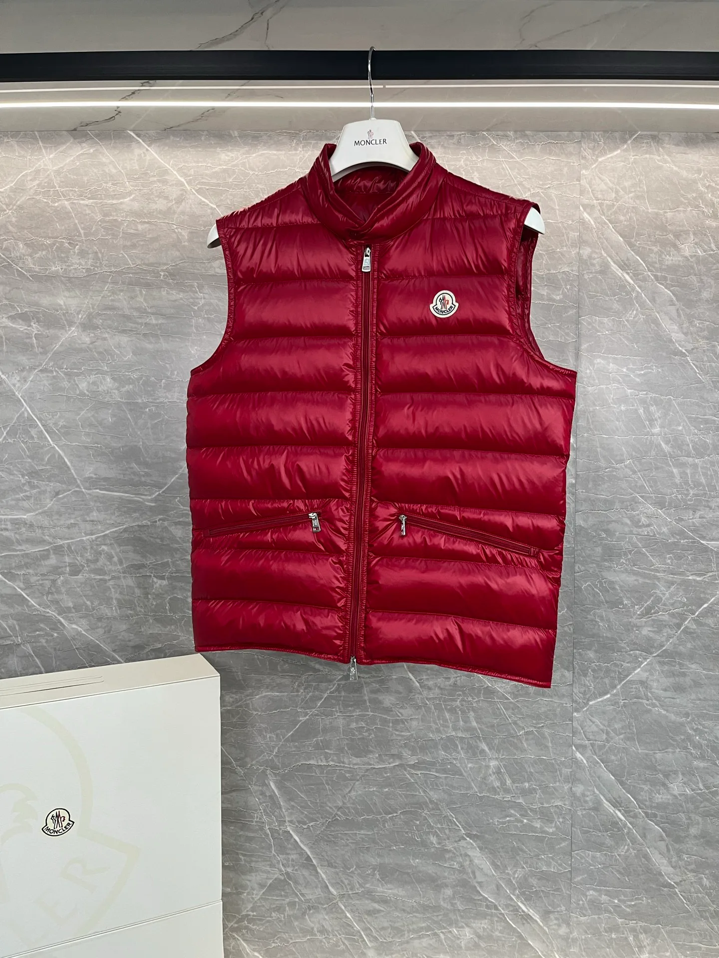 Women's Vests MONCLER 18199681