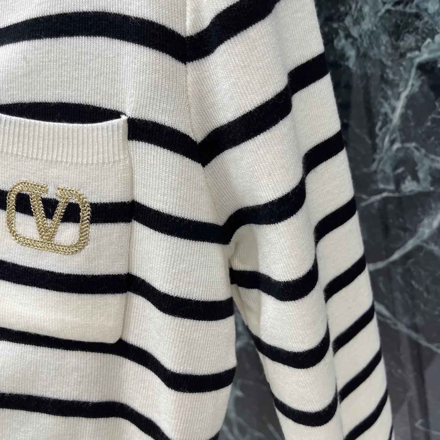 Women's Jumpers And Sweaters VALENTINO 18308220