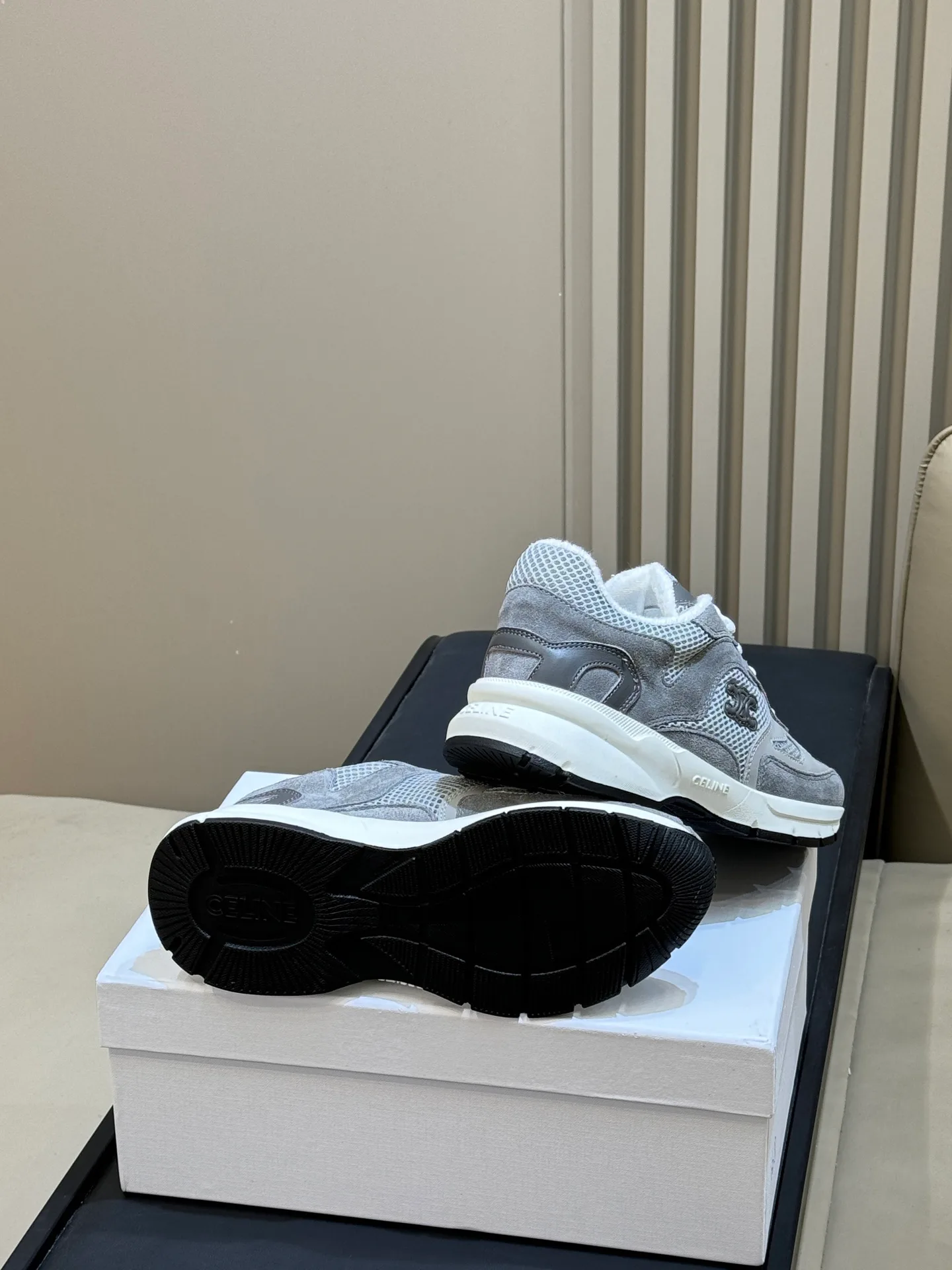 Women's Sneakers CELINE 18073254