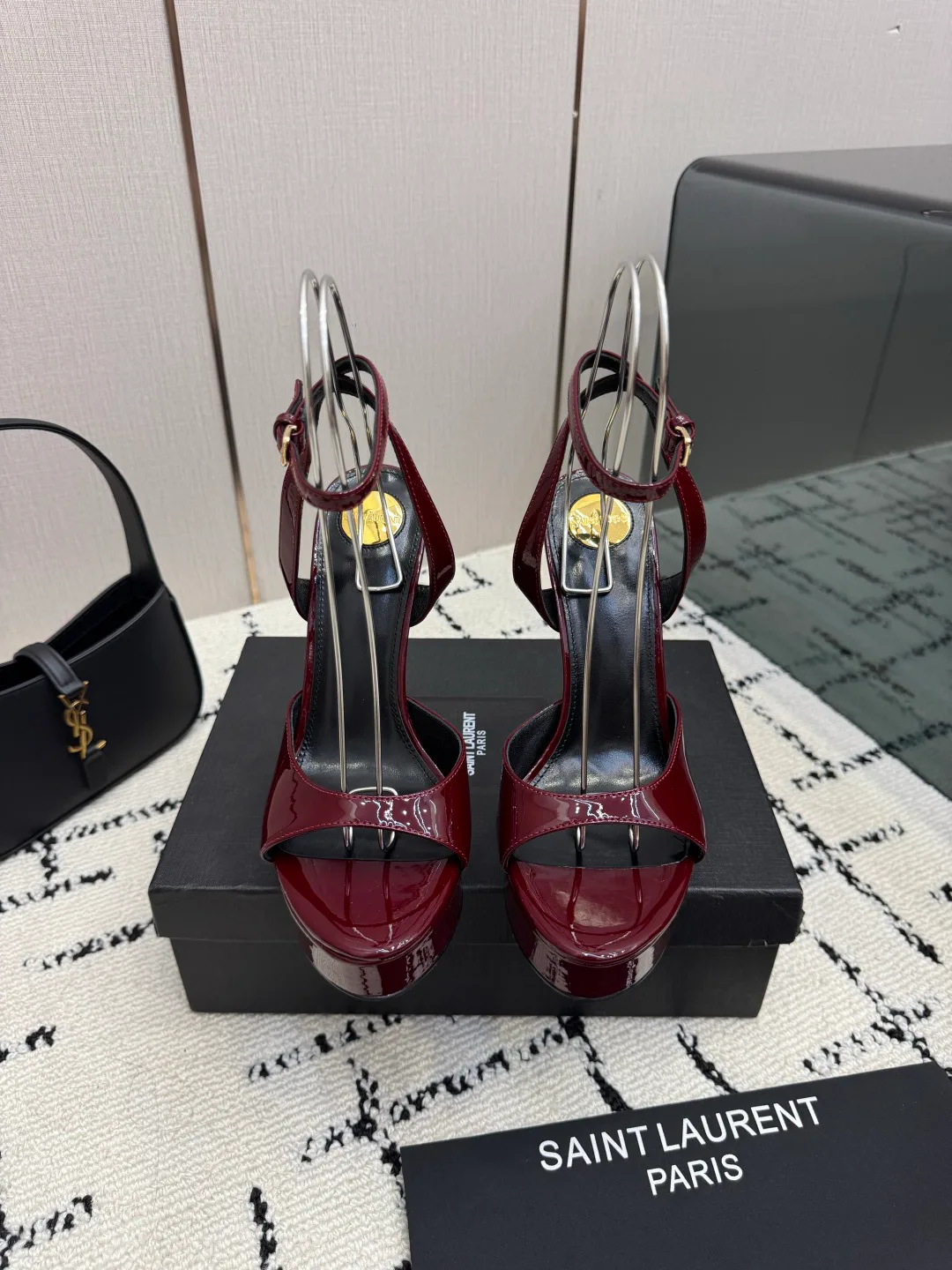 Women's Open-Toe Sandals SAINT LAURENT 18049023