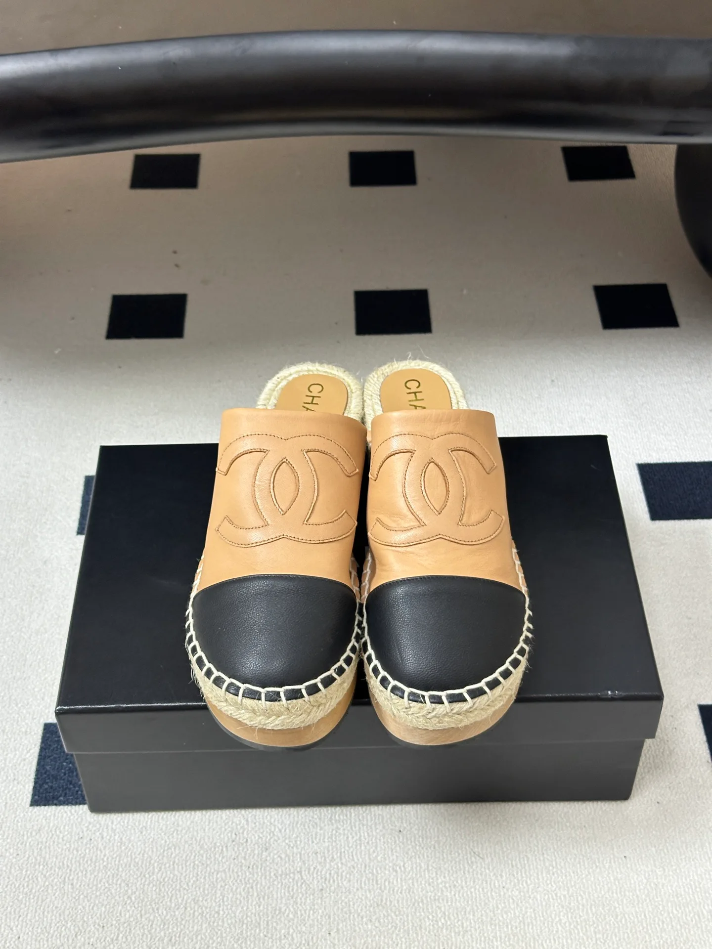 Women's Mules And Clogs CHANEL 18262072