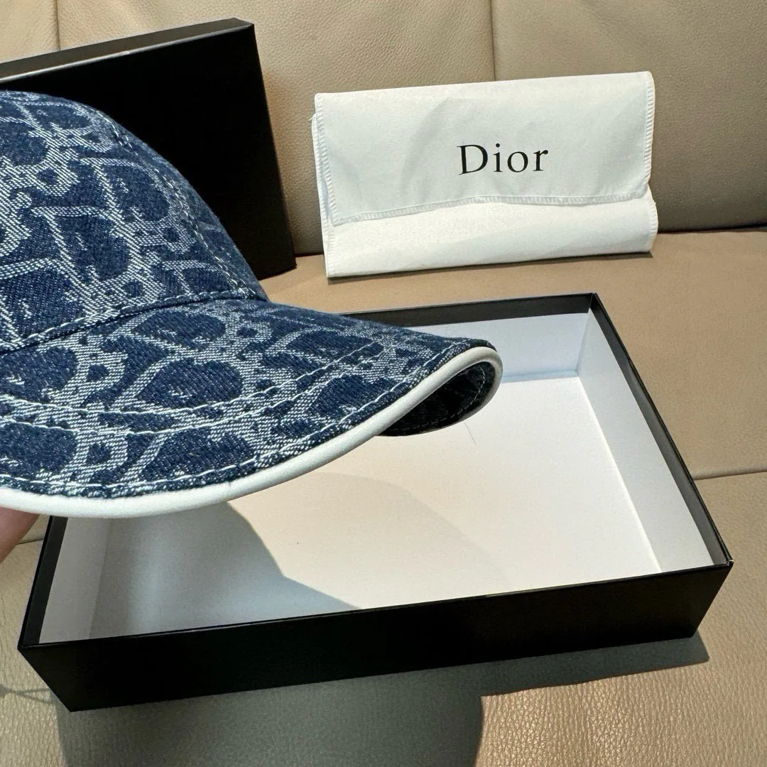 Hats CHRISTIAN DIOR 18105247