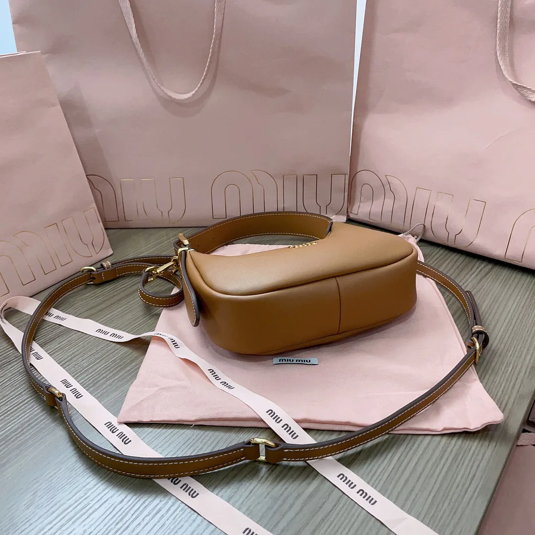 Women's Classic Handbags MIU MIU 18323211
