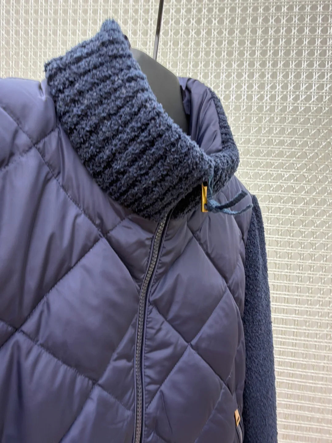Куртки И Пуховики Мужские Moncler 18558886