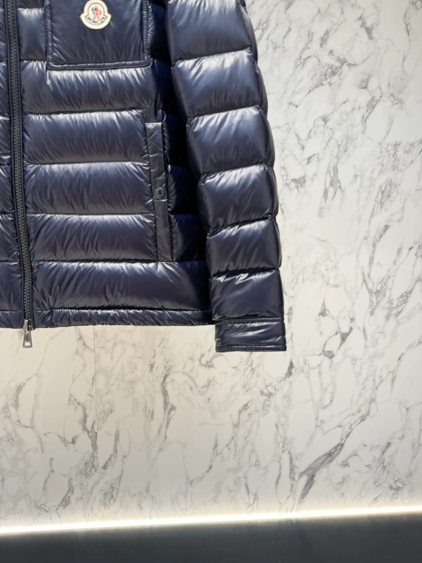 Men's Jackets And Down Jackets MONCLER 18480876