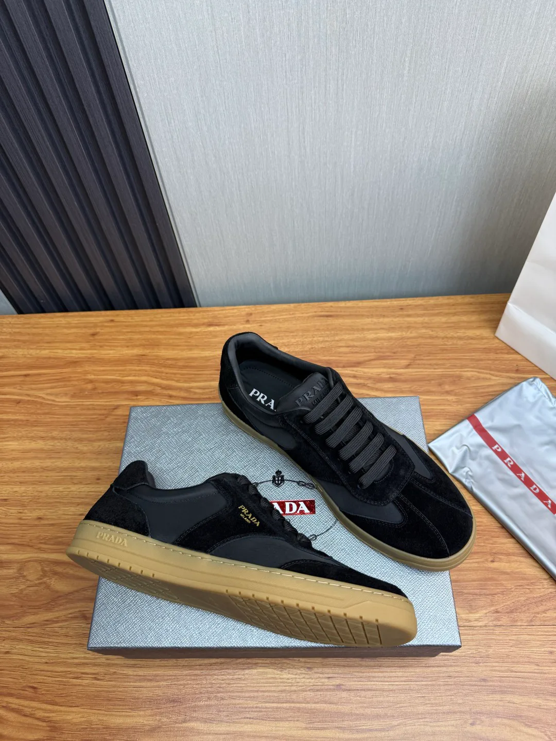 Men's Sneakers PRADA 17890552