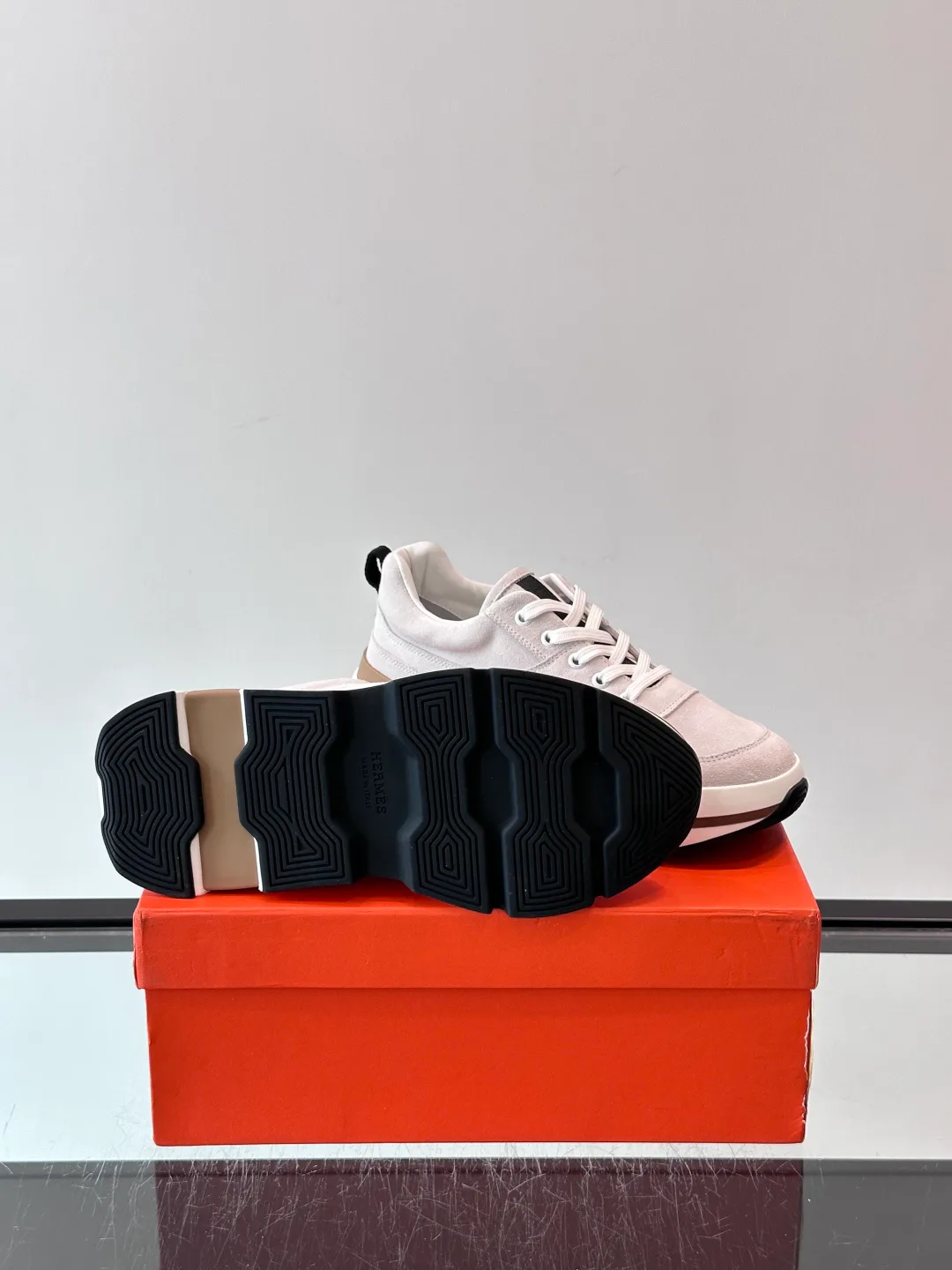 Men's Sneakers HERMES 18500619