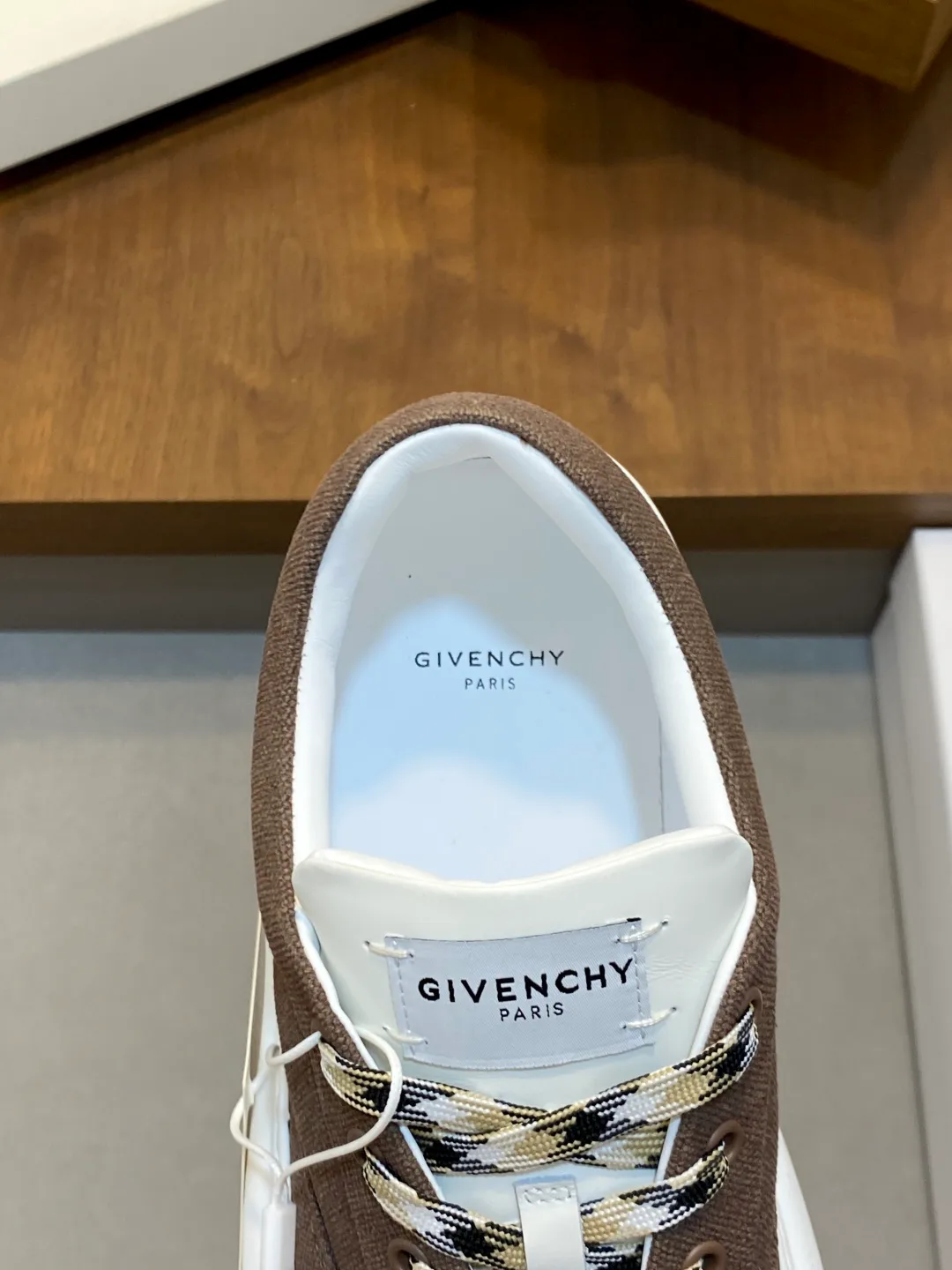 Men's Sneakers GIVENCHY 18449130