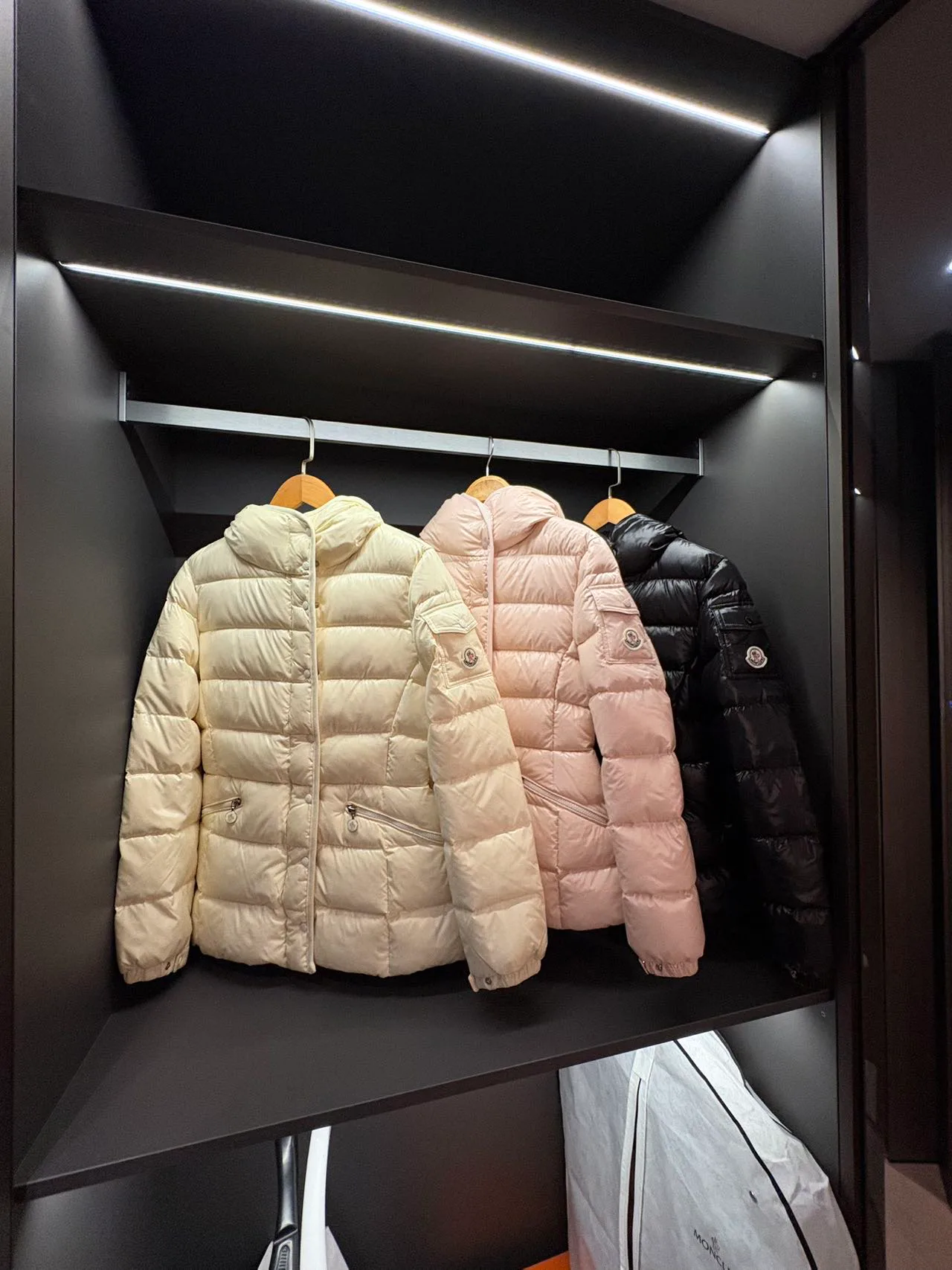 Men's Jackets And Down Jackets MONCLER 17457983