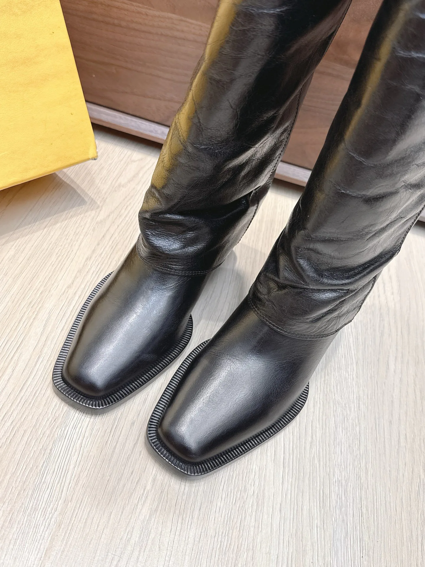 Women's Boots FENDI 18370170
