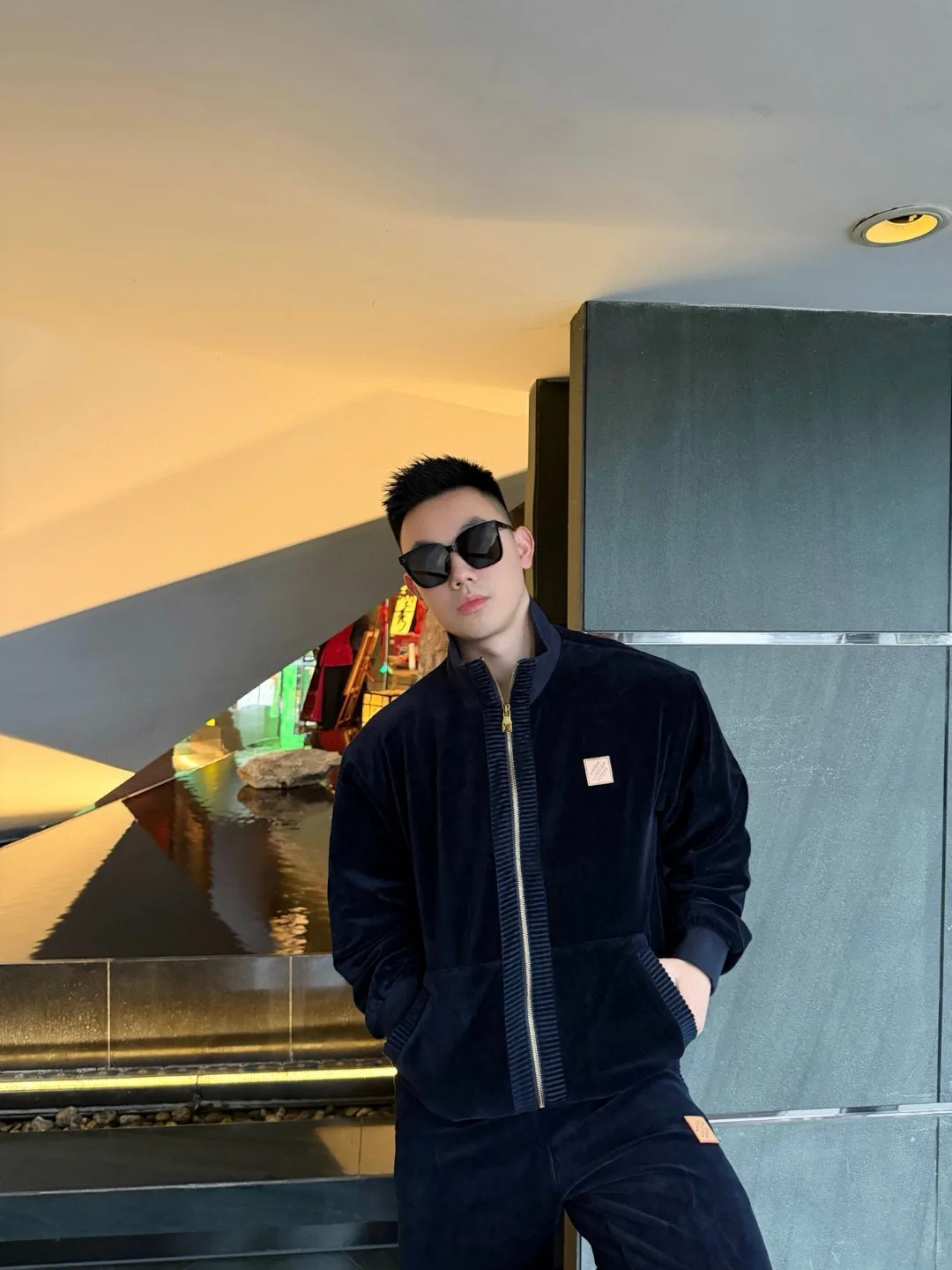 Men's Jackets And Down Jackets LOUIS VUITTON 17364971