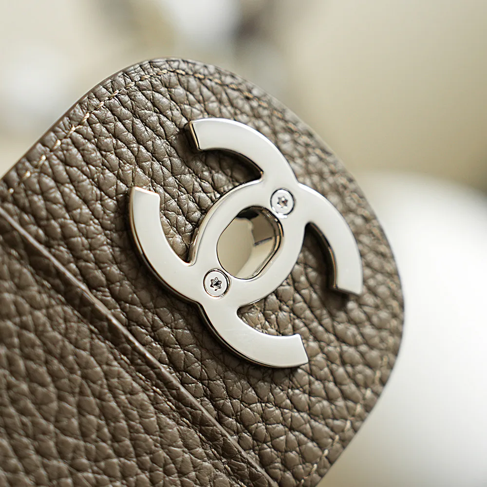 Классические Сумки Женские Chanel 18588707
