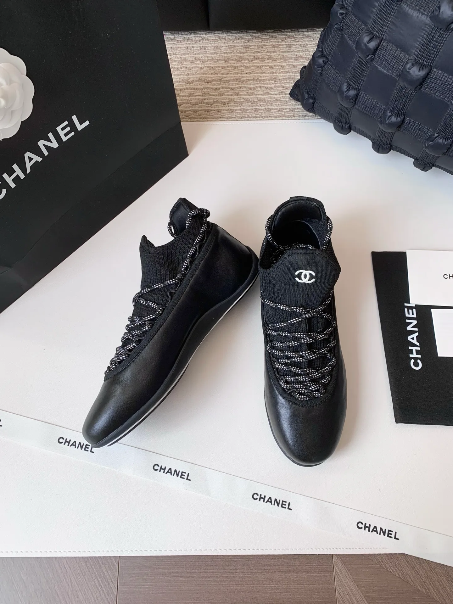 Women's Sneakers CHANEL 17989877