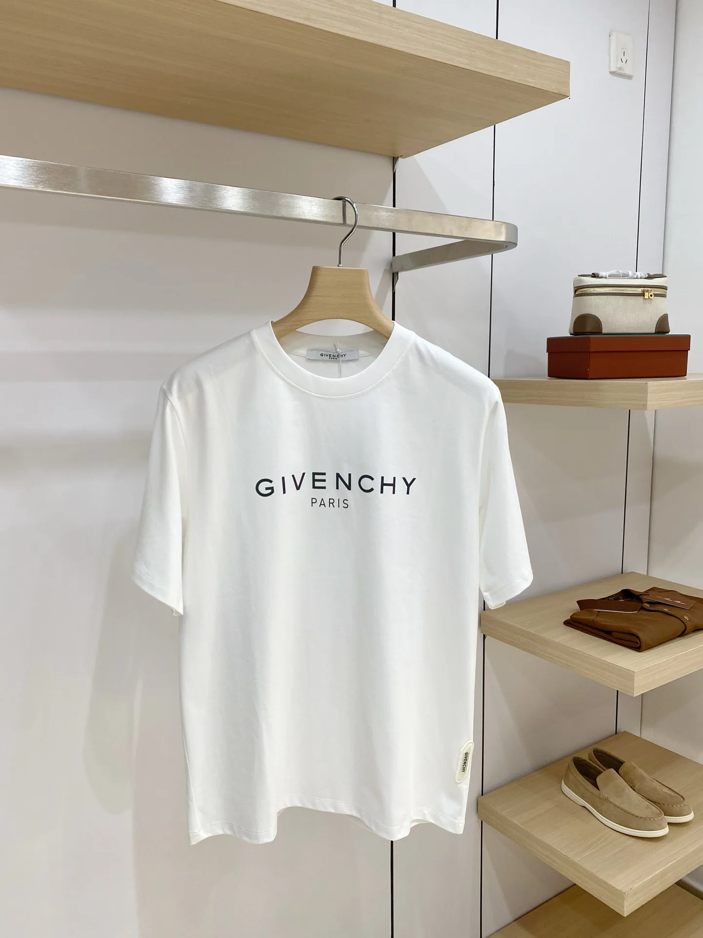 Men's T-Shirts GIVENCHY 18296339