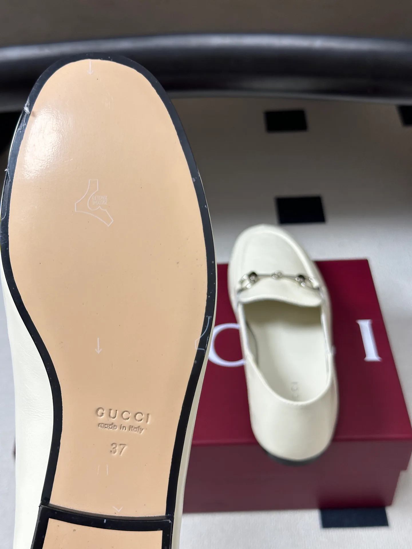 Women's Loafers And Moccasins GUCCI 18049745