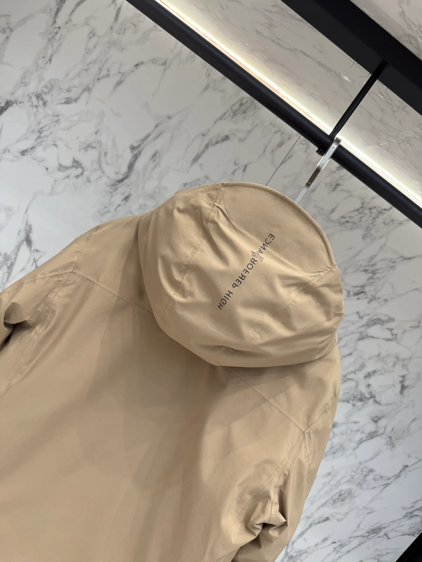 Men's Jackets And Down Jackets MONCLER 18279257