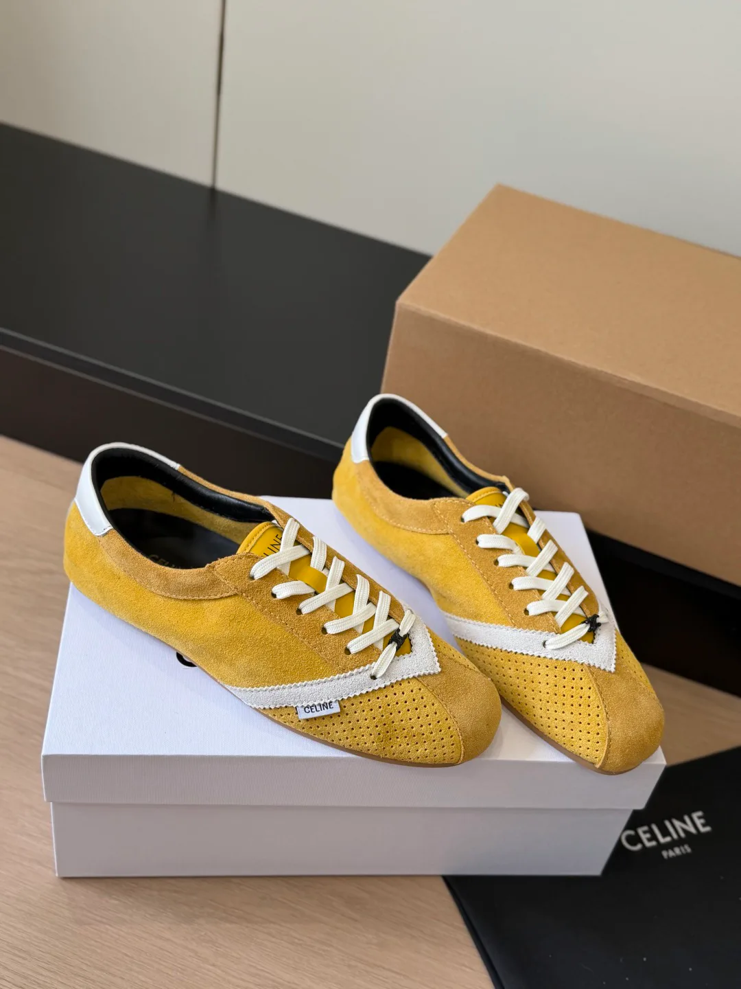 Women's Sneakers CELINE 18224063