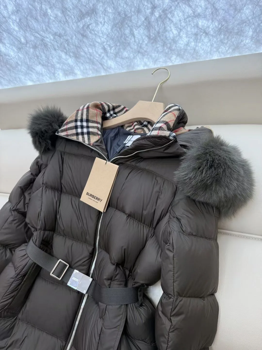 Women's Jackets And Down Jackets BURBERRY 18043118