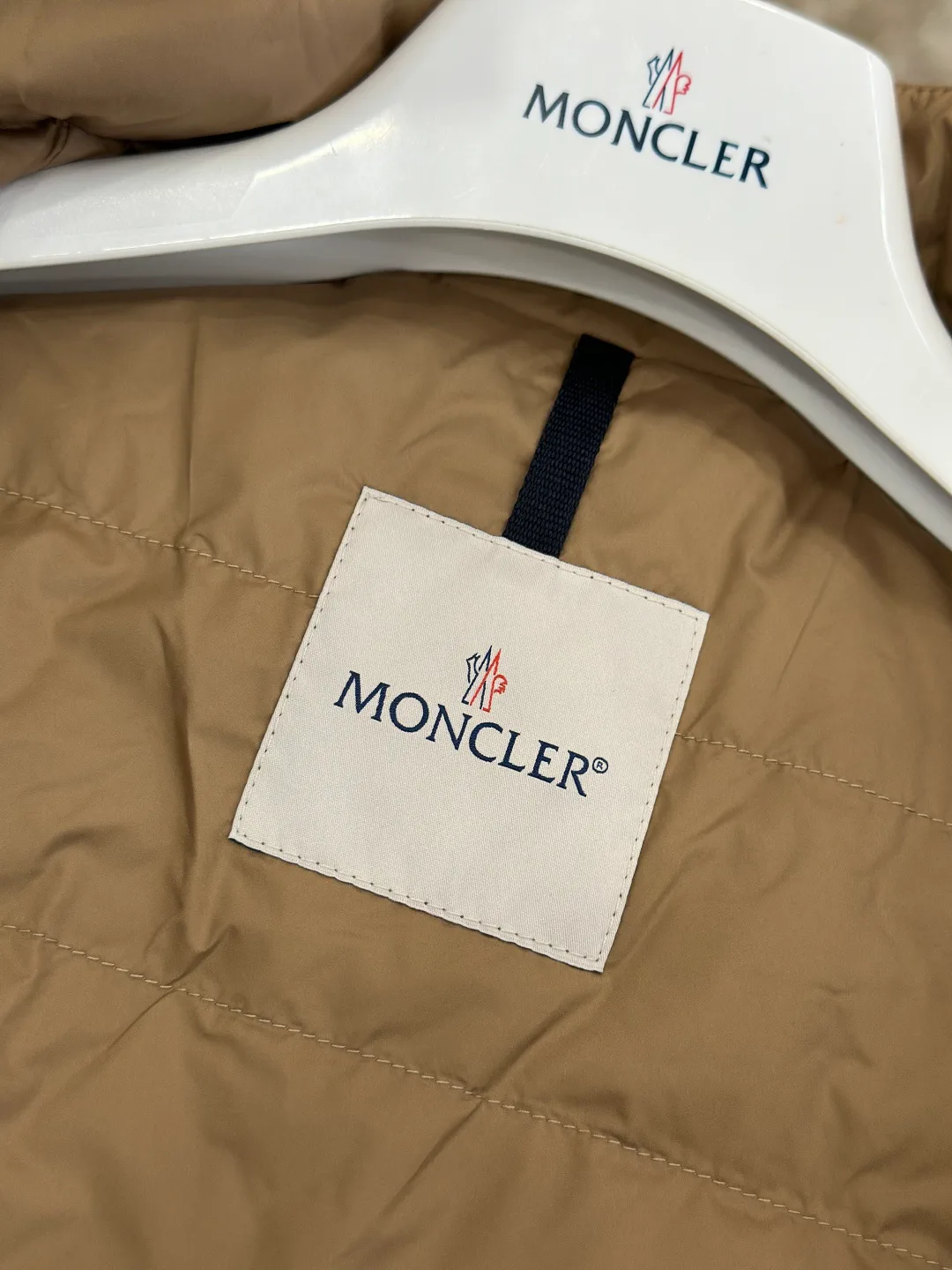 Men's Jackets And Down Jackets MONCLER 18461339