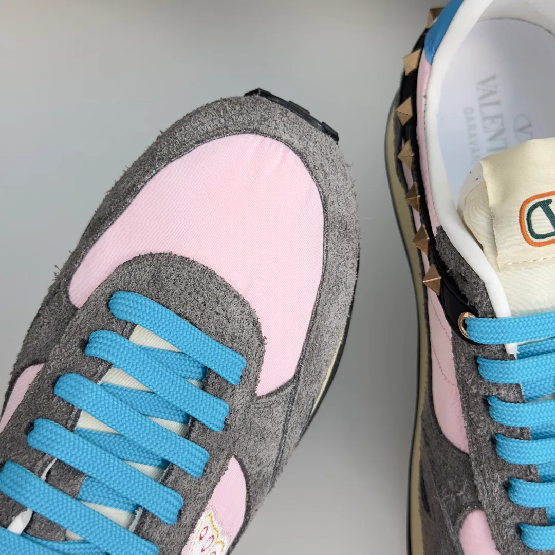 Women's Sneakers VALENTINO 17859892