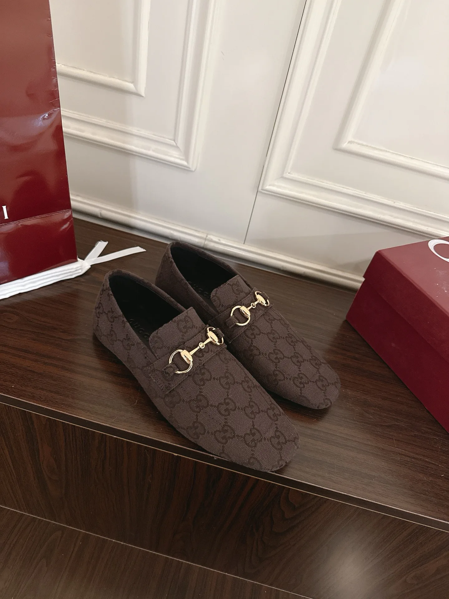 Women's Loafers And Moccasins GUCCI 17956773