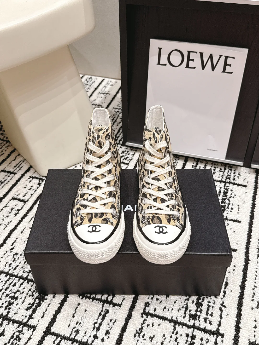 Women's Sneakers CHANEL 18139183